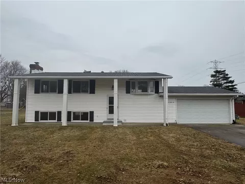 936 Becky Dr, Mansfield, OH 44905