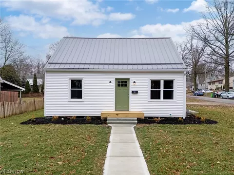 145 Meadowvale Ave, Rittman, OH 44270