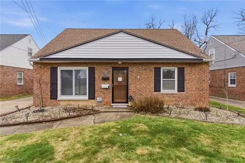 4496 W 158th St, Cleveland, OH 44135