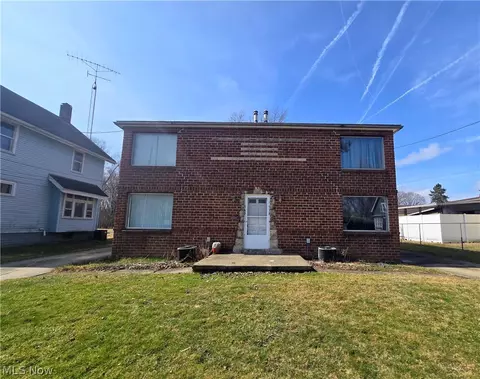 538 Nash St, Niles, OH 44446