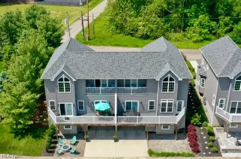 1939 Craig Dr, Lake Milton, OH 44429