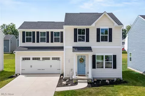 238 Leather Leaf Dr, Elyria, OH 44035