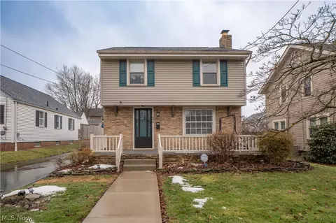 804 28th St NE, Canton, OH 44714