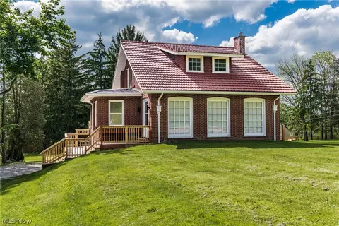 545 Pittsburg Ave NW, North Canton, OH 44720