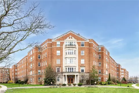 13800 Fairhill Rd #509, Shaker Heights, OH 44120