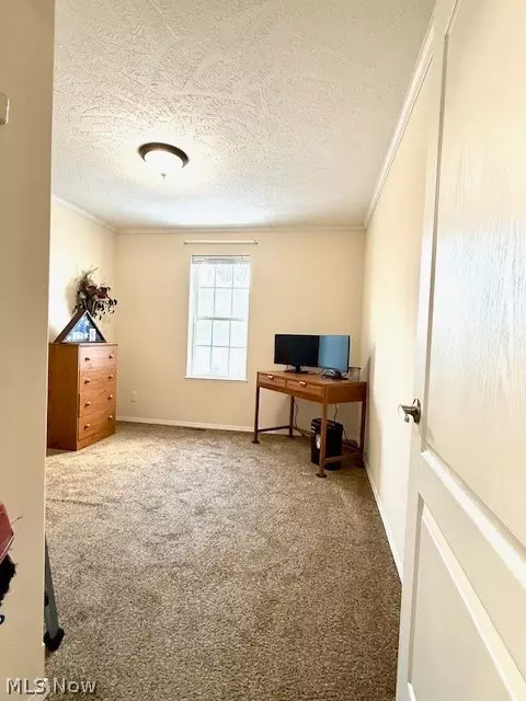 Bedroom - 362 Pin Oak Cir, Elyria, OH 44035 photo 3 of 4