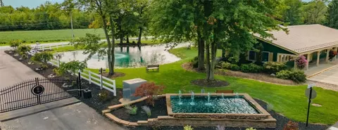 View/Area - 362 Pin Oak Cir, Elyria, OH 44035 photo 1 of 2