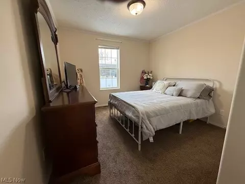 Bedroom - 362 Pin Oak Cir, Elyria, OH 44035 photo 2 of 4