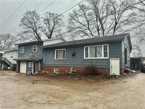 405 Gween Dr, Malvern, OH 44644