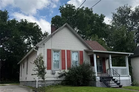 517 Brown St, Akron, OH 44311