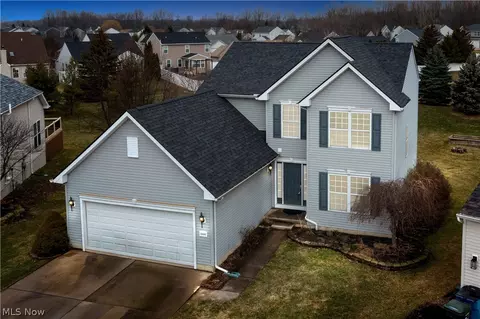 38086 Rocky Run Ct, North Ridgeville, OH 44039