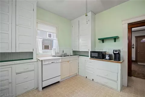 1820 E 32nd St, Lorain, OH 44055 photo 15