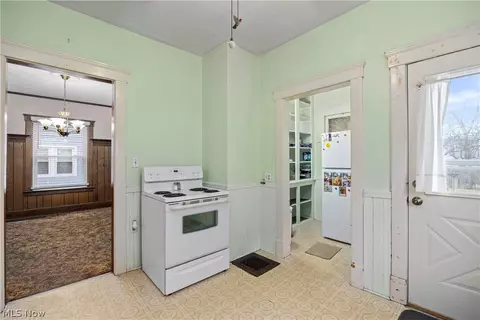 1820 E 32nd St, Lorain, OH 44055 photo 16
