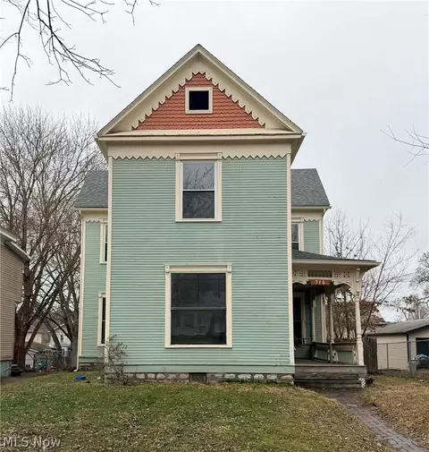 715 Brighton Blvd, Zanesville, OH 43701