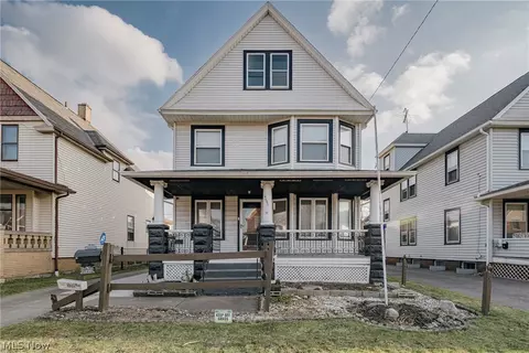 4602 Beta Ave, Newburgh Heights, OH 44105