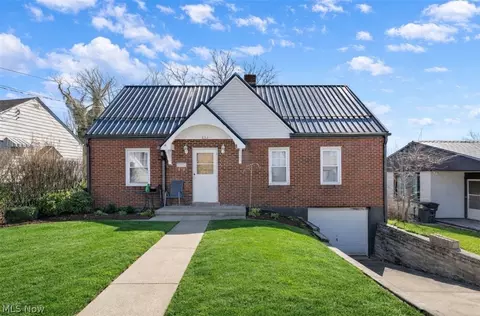 832 Buena Vista Blvd, Steubenville, OH 43952