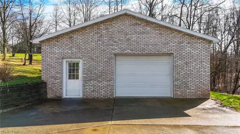 81 James Rd, Fleming, OH 45729 photo 5