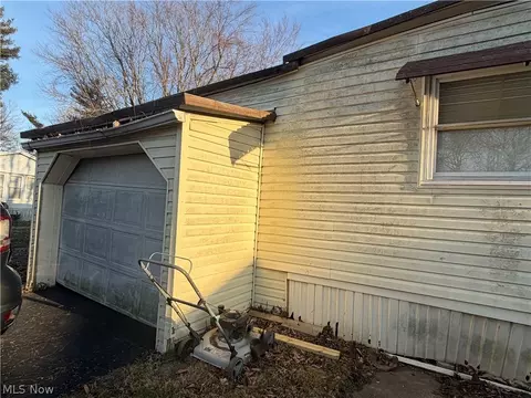 26 W 11th St, Dresden, OH 43821 photo 2
