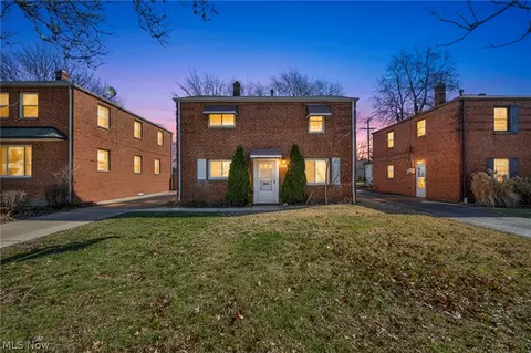 275 E 200th St, Euclid, OH 44119