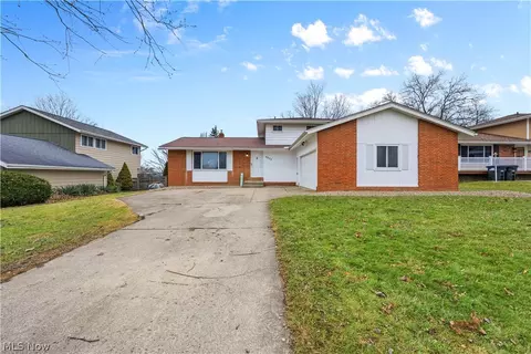 4633 Hickory Ridge Ave, Brunswick, OH 44212