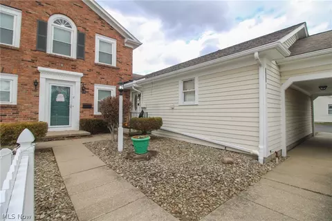 810 Kentwood Dr #3, Boardman, OH 44512