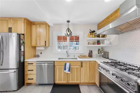 Kitchen - 143 Baker St, Berea, OH 44017 photo 3 of 5