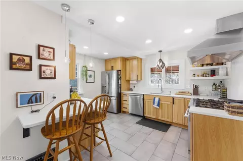 Kitchen - 143 Baker St, Berea, OH 44017 photo 2 of 5