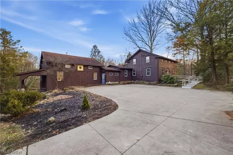 4101 Canfield Rd, Canfield, OH 44406