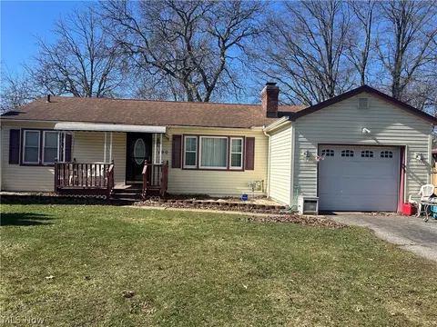 190 Normandy Dr, Painesville, OH 44077