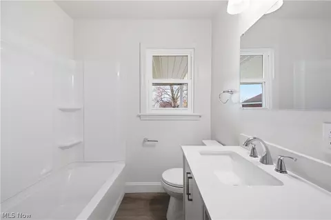 Bath - 227 E Wilson St, Struthers, OH 44471 photo 2 of 2