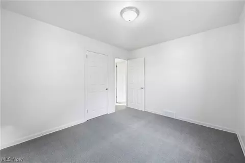 Bedroom - 227 E Wilson St, Struthers, OH 44471 photo 6 of 12