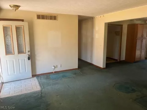 Living - 8520 County Road 16, Bryan, OH 43506 photo 2 of 3