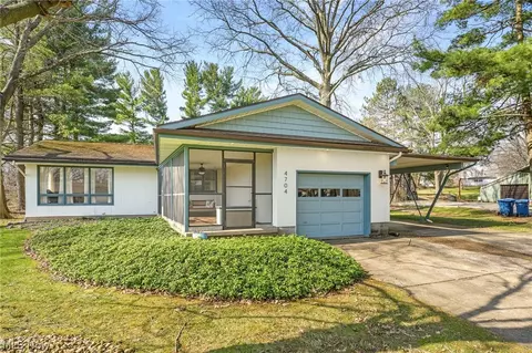 4704 Garrett Dr, Norton, OH 44203