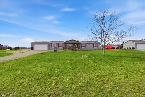 7923 Logan Thornville Rd NE, Rushville, OH 43150
