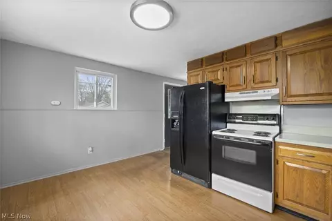 Other - 553 Delaware Ave, Elyria, OH 44035 photo 4 of 9