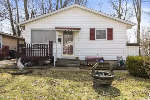 553 Delaware Ave, Elyria, OH 44035