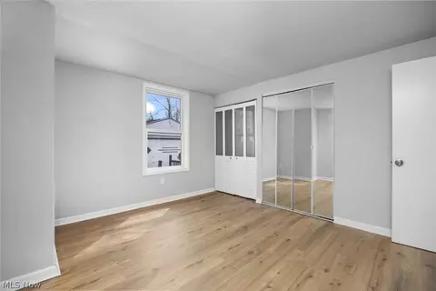 Bedroom - 553 Delaware Ave, Elyria, OH 44035 photo 1 of 4