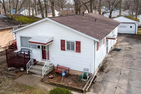 Other - 553 Delaware Ave, Elyria, OH 44035 photo 2 of 9