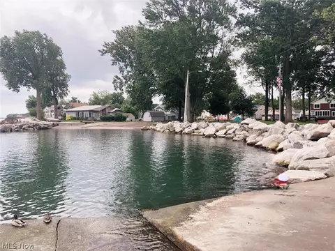 116 Rye Beach Rd, Huron, OH 44839 photo 7