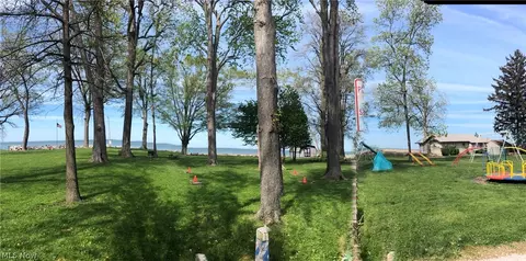 116 Rye Beach Rd, Huron, OH 44839 photo 2