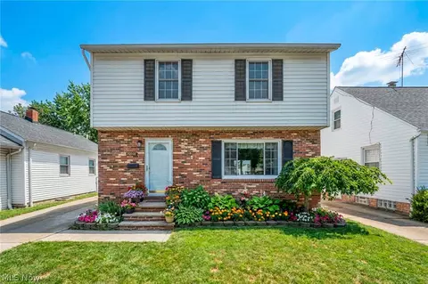 29136 Norman Ave, Wickliffe, OH 44092