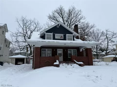 325 Beechwood Dr, Akron, OH 44320
