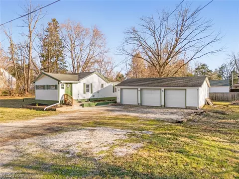 368 Jarvis Rd, Akron, OH 44319