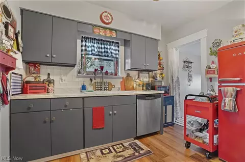 Kitchen - 1237 Mcintosh Ave, Akron, OH 44314 photo 5 of 5