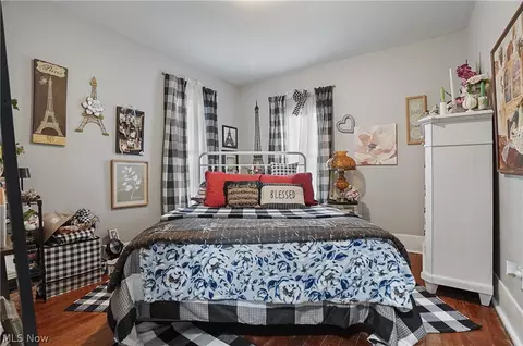 Bedroom - 1237 Mcintosh Ave, Akron, OH 44314 photo 1 of 4
