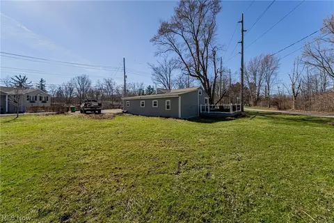 Exterior - 2745 Rockefeller Rd, Willoughby Hills, OH 44092 photo 11 of 12