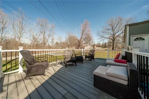Exterior - 2745 Rockefeller Rd, Willoughby Hills, OH 44092 photo 3 of 12