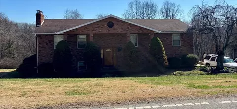 2830 E Military Rd, Zanesville, OH 43701
