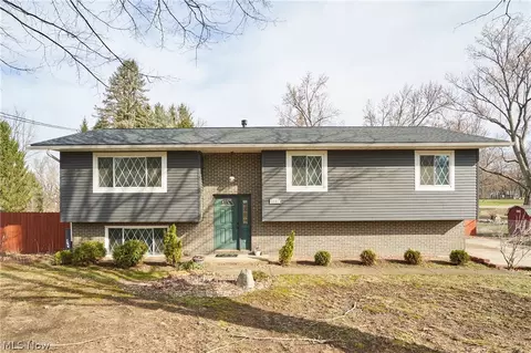 1881 Nichols Rd, Akron, OH 44312