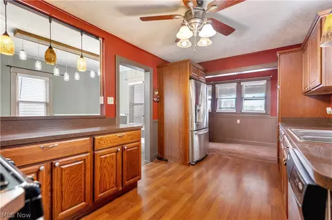 155 E Michigan Ave, Sebring, OH 44672 photo 8